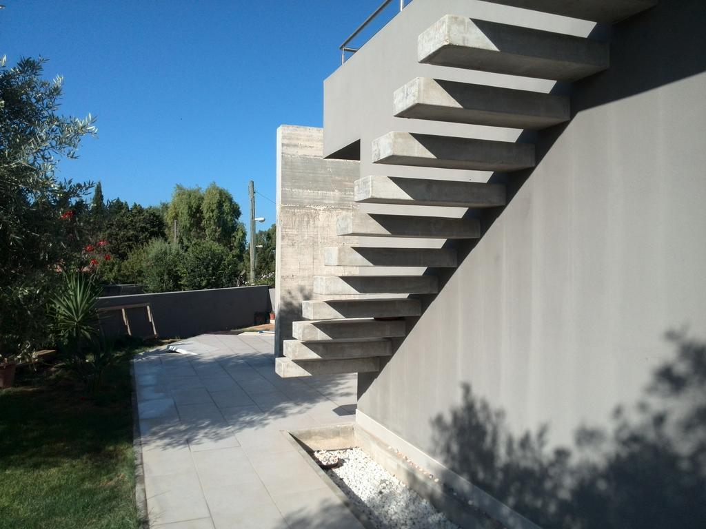 Bed and Breakfast Art House Quartu - Margine Rosso Quartu SantʼElena Exterior foto