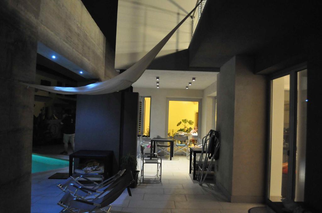 Bed and Breakfast Art House Quartu - Margine Rosso Quartu SantʼElena Exterior foto